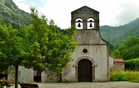 Interno della chiesa di Santo Adriano